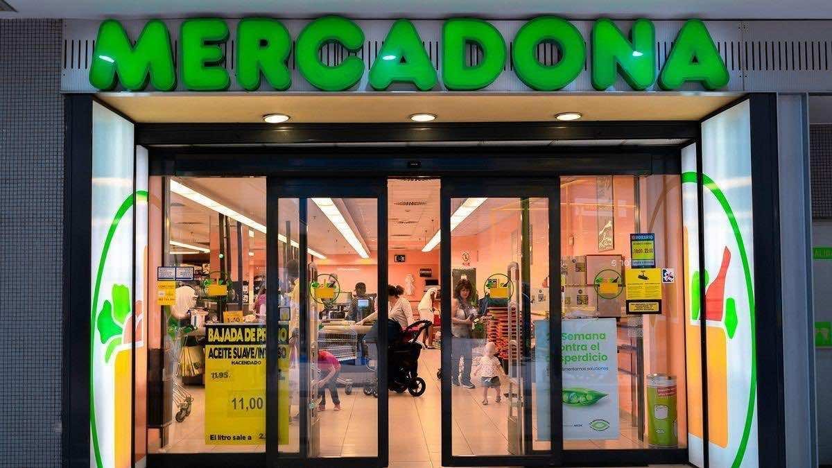 Horario supermercados Puente de Mayo: Mercadona, Lidl, Carrefour, El Corte Inglés…