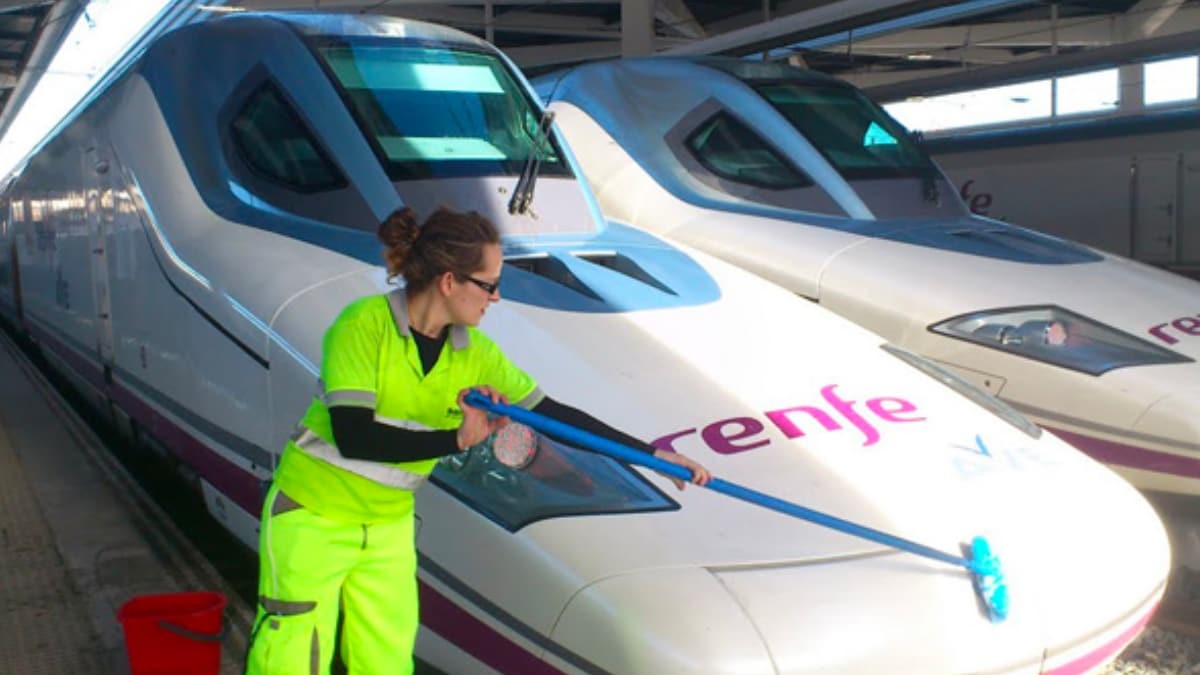 Se busca personal de limpieza para trabajar en los trenes de AVE: Contrato de 2 horas de lunes a viernes