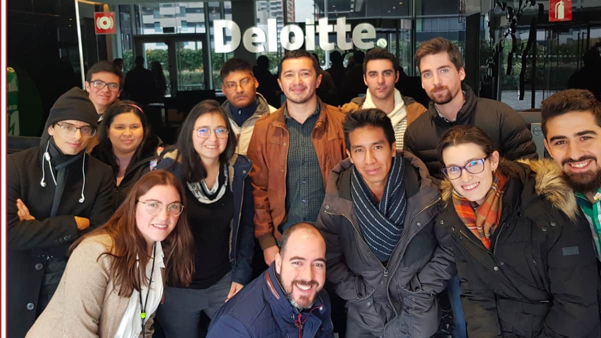 Deloitte busca nuevos profesionales: beneficios sociales y contratos indefinidos