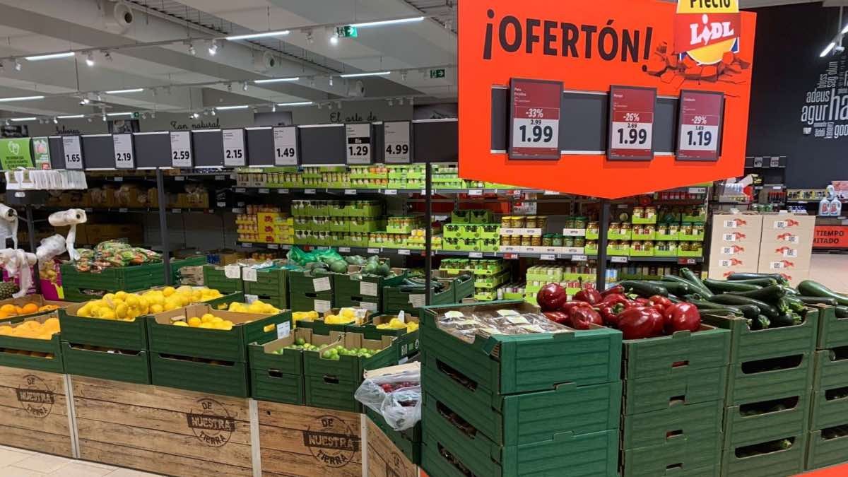 Lidl quita los precios de productos de los carteles en sus supermercados
