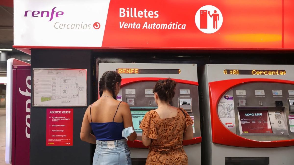 Renfe devuelve la fianza de los abonos gratuitos solo a estos viajeros