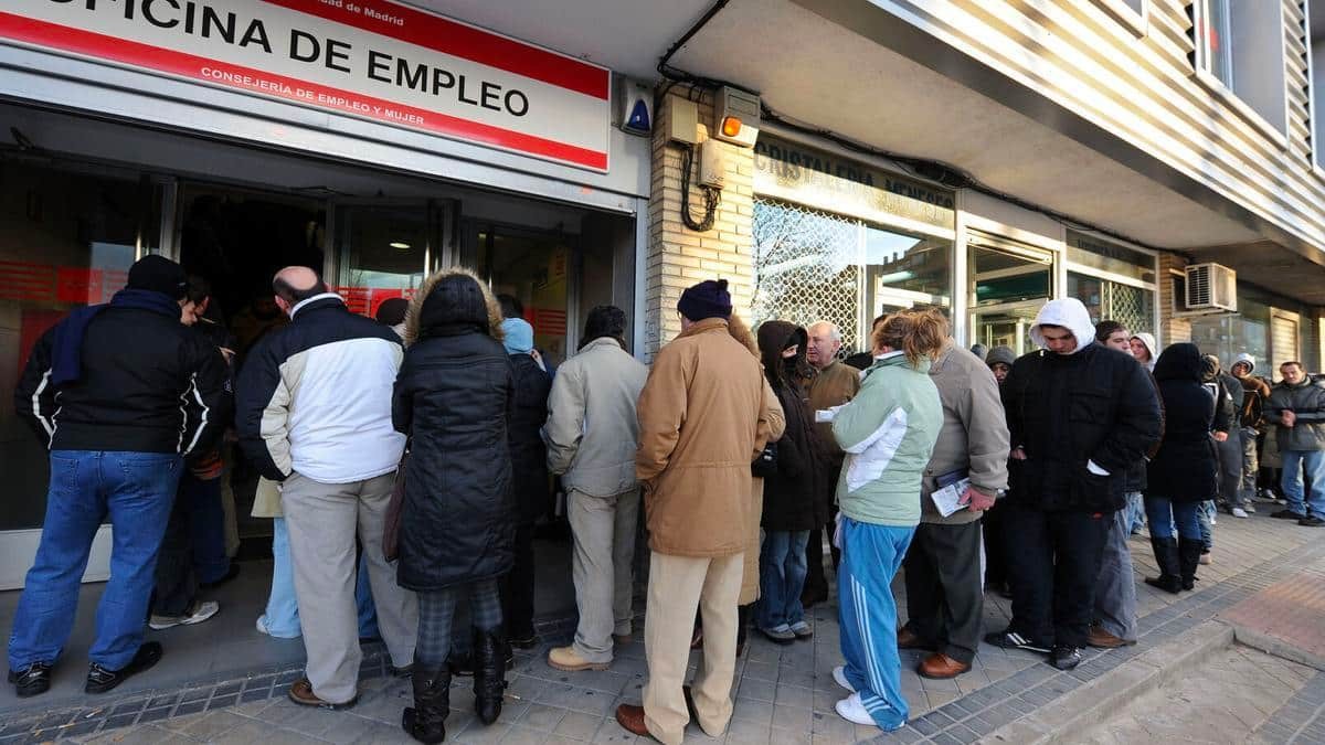 El SEPE colapsado y 1.000 trabajadores públicos esperando ocupar su puesto de trabajo