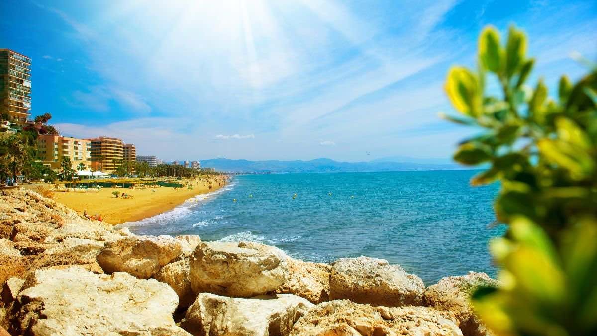 El Corte Inglés compite con el Imserso: 7 noches en Torremolinos a pensión completa por 340 euros