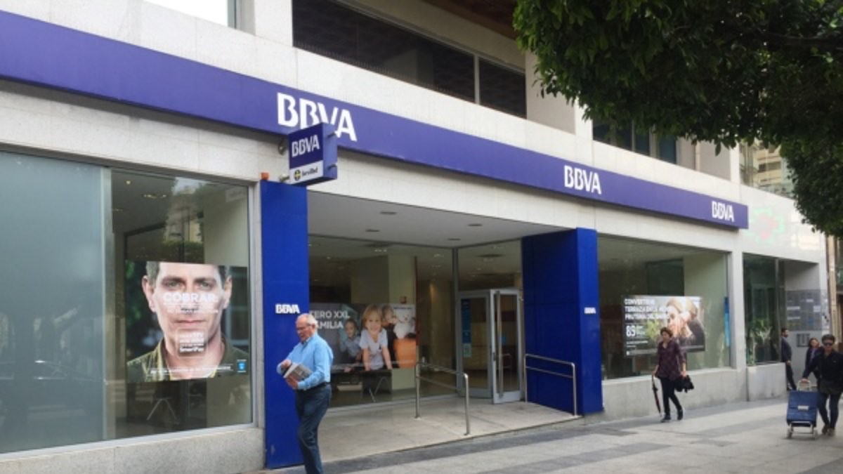 El nuevo regalo del BBVA de hasta 210 euros para ayudar a ahorrar a los clientes