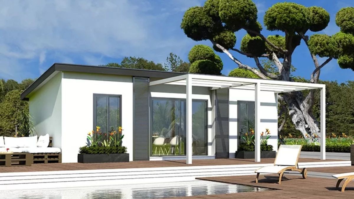 La casa prefabricada con pérgola y totalmente amueblada perfecta para el verano