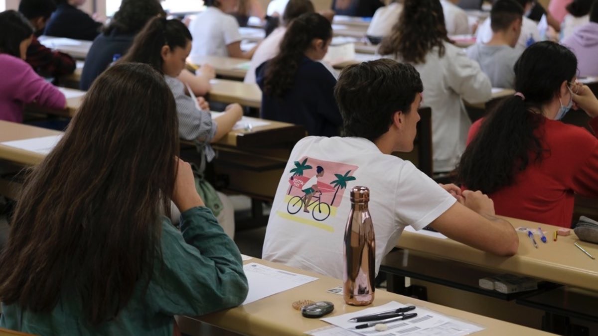 Fechas selectividad 2023: cuándo salen las notas de la EBAU en cada comunidad autónoma