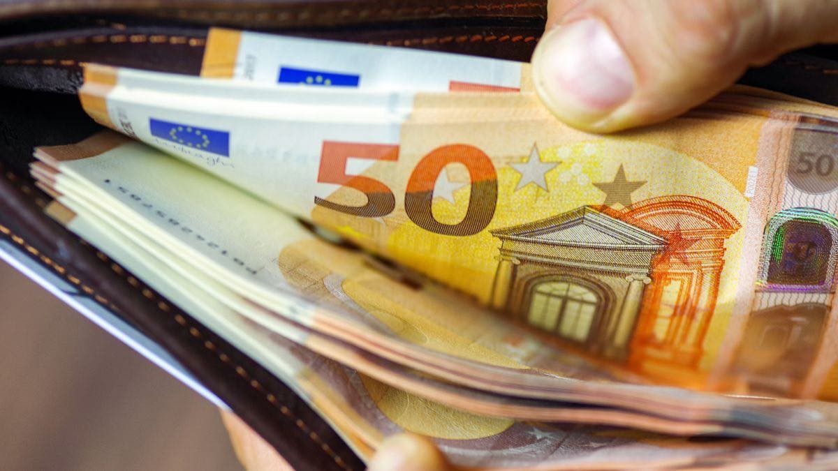 El SEPE ofrece una ayuda de hasta 15.840 euros para desempleados de larga duración