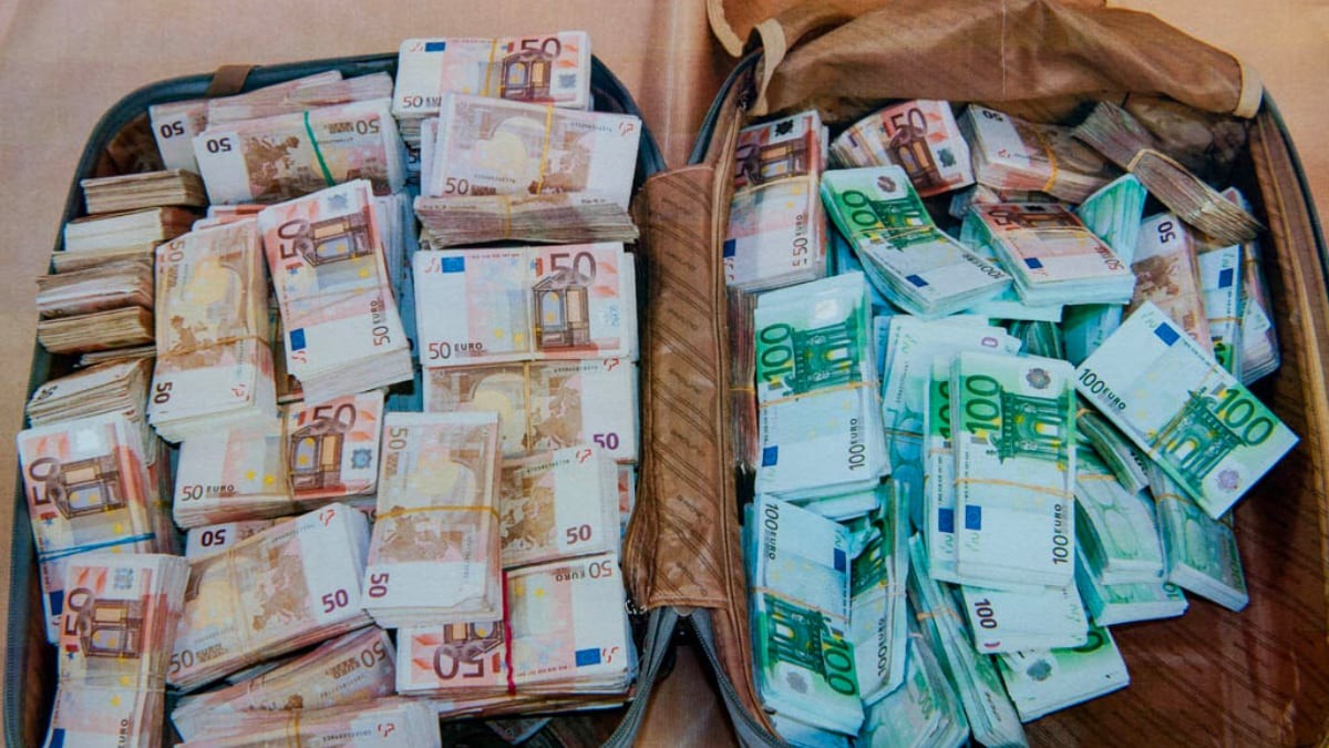 El máximo de dinero en efectivo que puedes llevar de viaje: estas son las multas