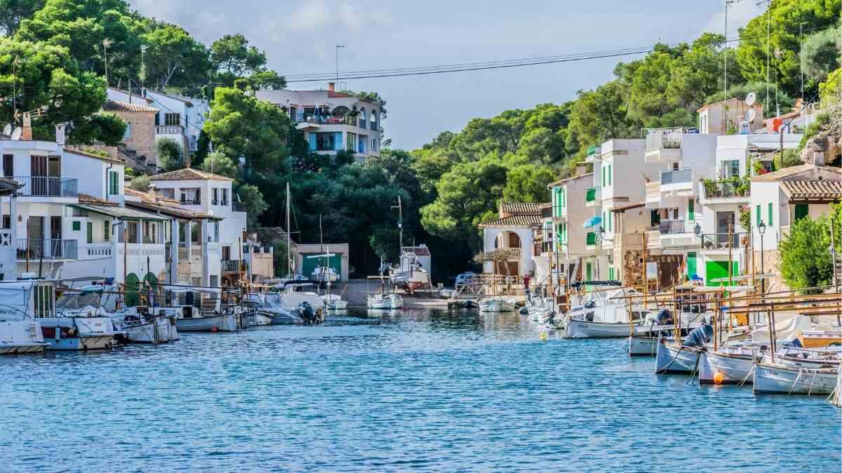 El Corte Inglés imita al Imserso: 8 días en Mallorca con vuelos y hotel incluidos por 415 euros