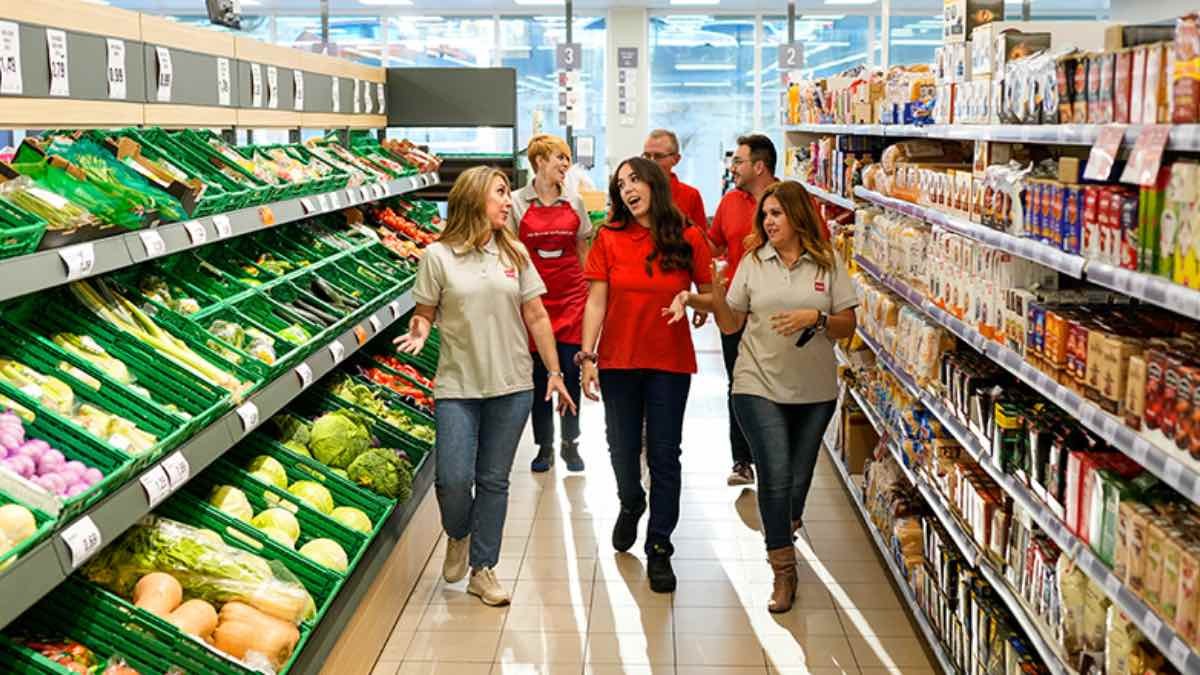 Supermercados DIA busca personal: oportunidad de empleo fijo para jóvenes y mayores de 45 años