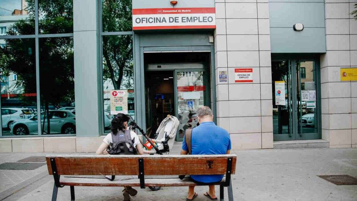 El SEPE dará de “baja definitiva” la RAI de todas estas personas: dejarán de cobrar la ayuda