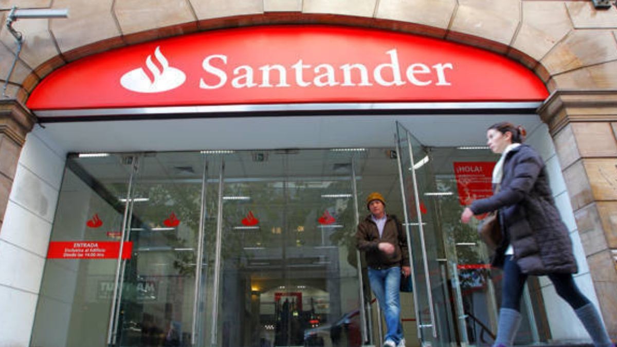 Banco Santander vuelve a regalar 500 euros a estos clientes por tiempo limitado