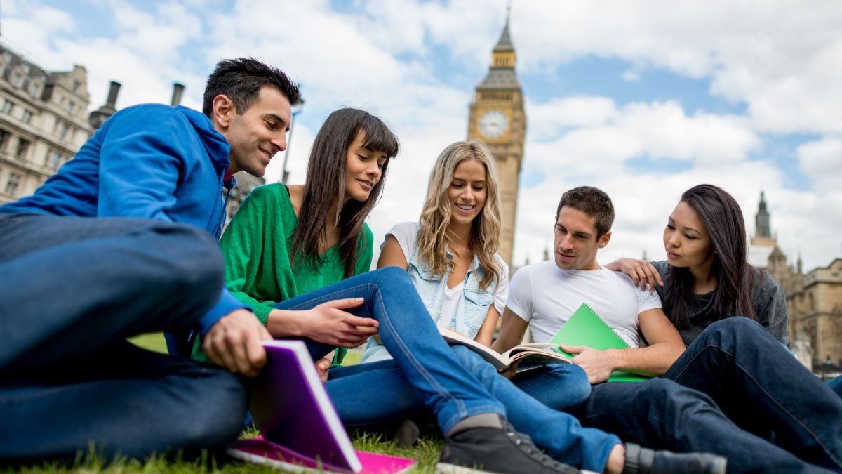 ¿Cuánto tiempo se tarda en aprender inglés si vives en Inglaterra?