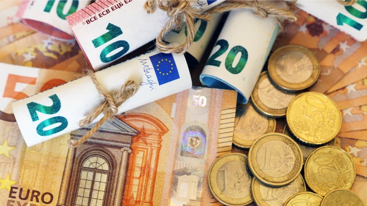 Caixabank, BBVA y Santander sorprenden con estos regalos por tener esta nómina o pensión