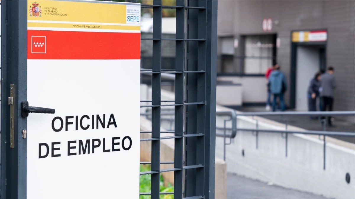 Los 3 beneficios desconocidos de la Renta Activa de Inserción en 2023: así puedes conseguirlos