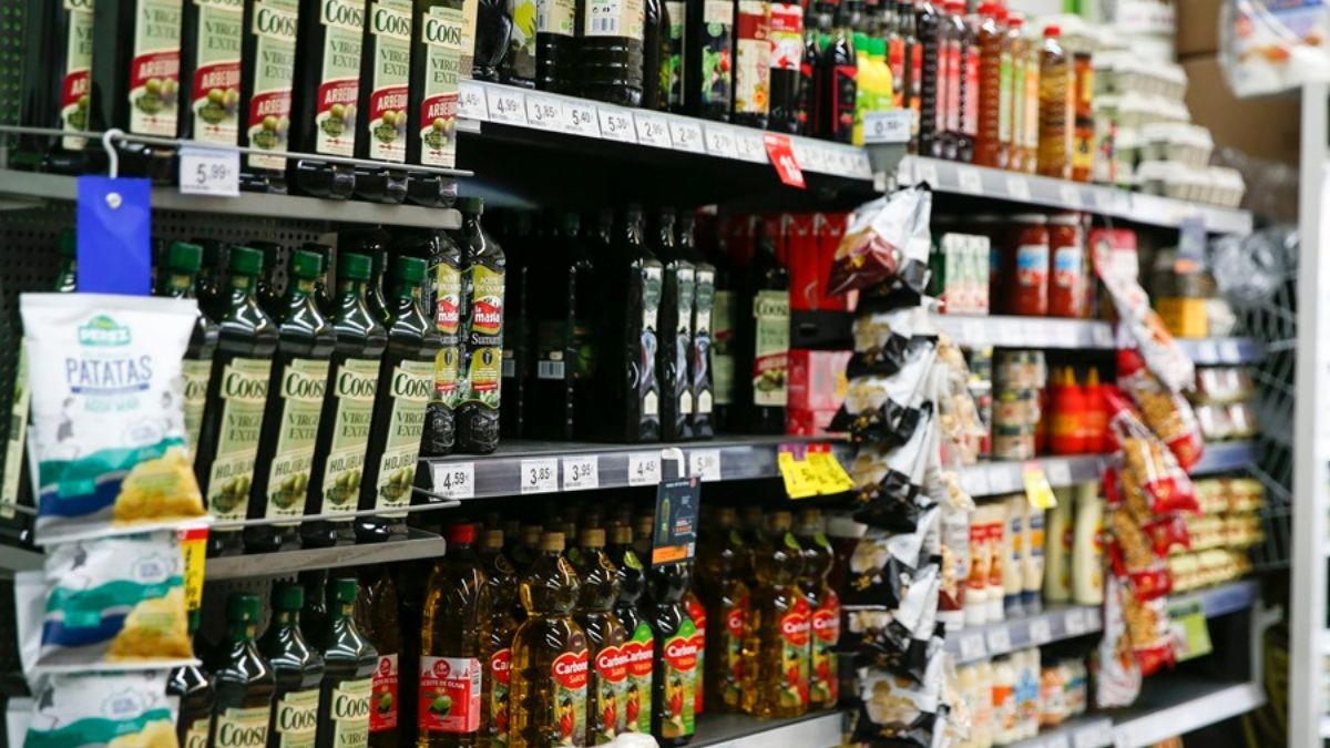 Aceite de oliva Hacendado, Día, Carrefour: quién fabrica la marca blanca de los principales supermercados