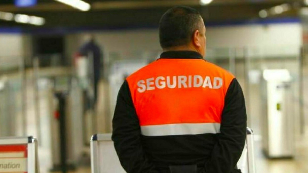 Vigilantes de seguridad que llevan 2 meses sin cobrar: CCOO denuncia ante la Inspección de Trabajo a esta empresa de seguridad