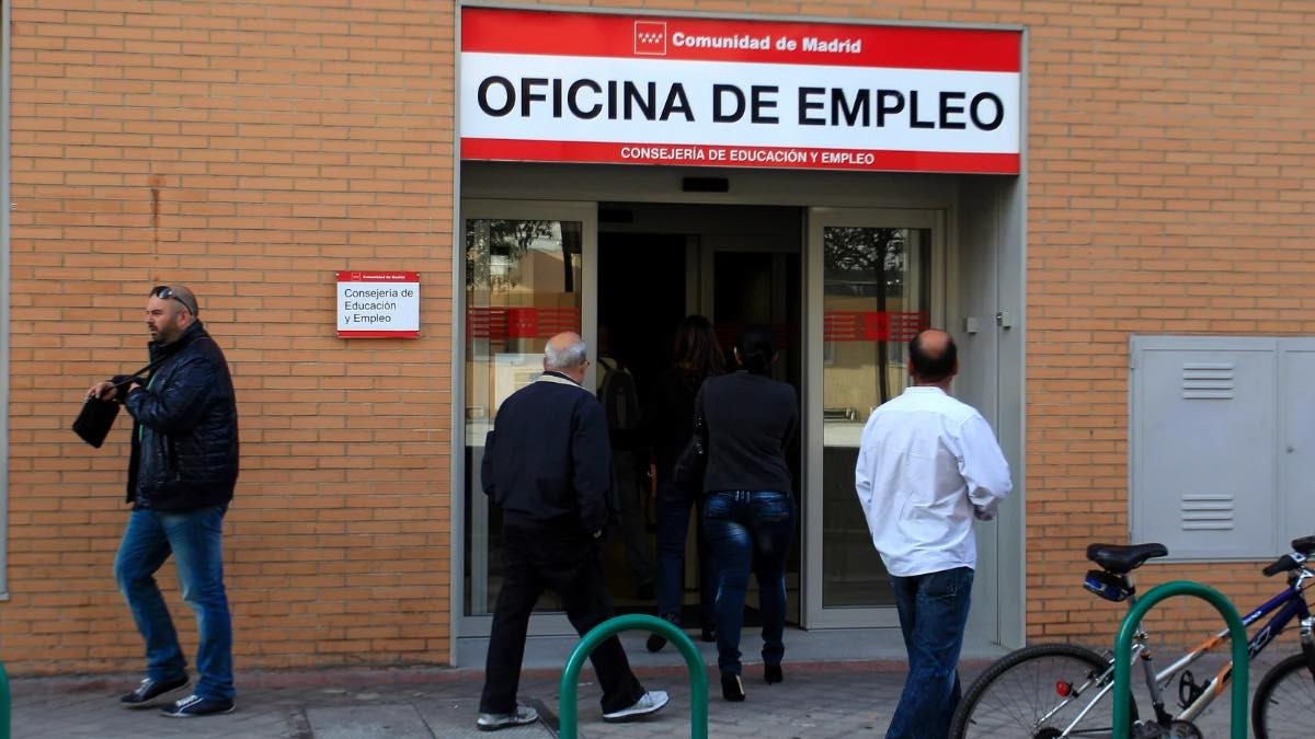 La reforma laboral no impide que continúe cayendo la duración de los contratos
