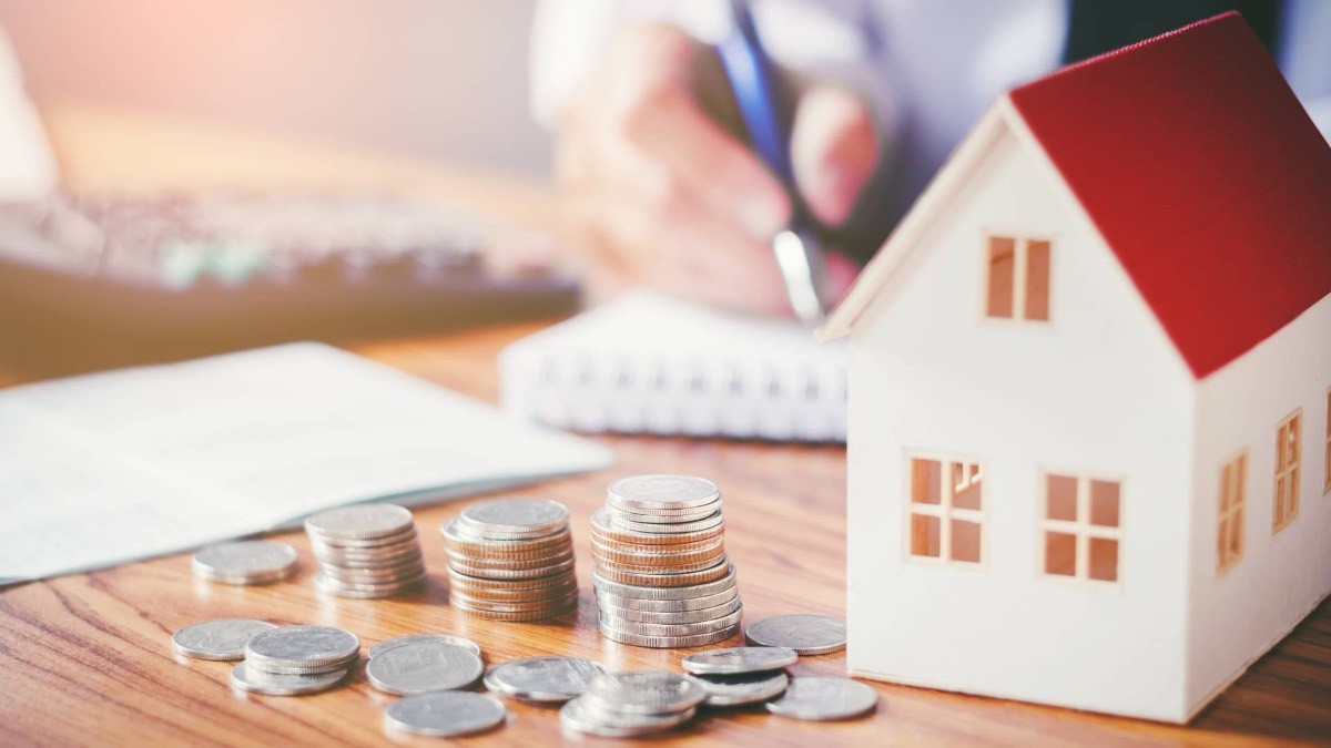Los hogares españoles dedican tanta renta a comprar una vivienda que rompen un récord de 2011