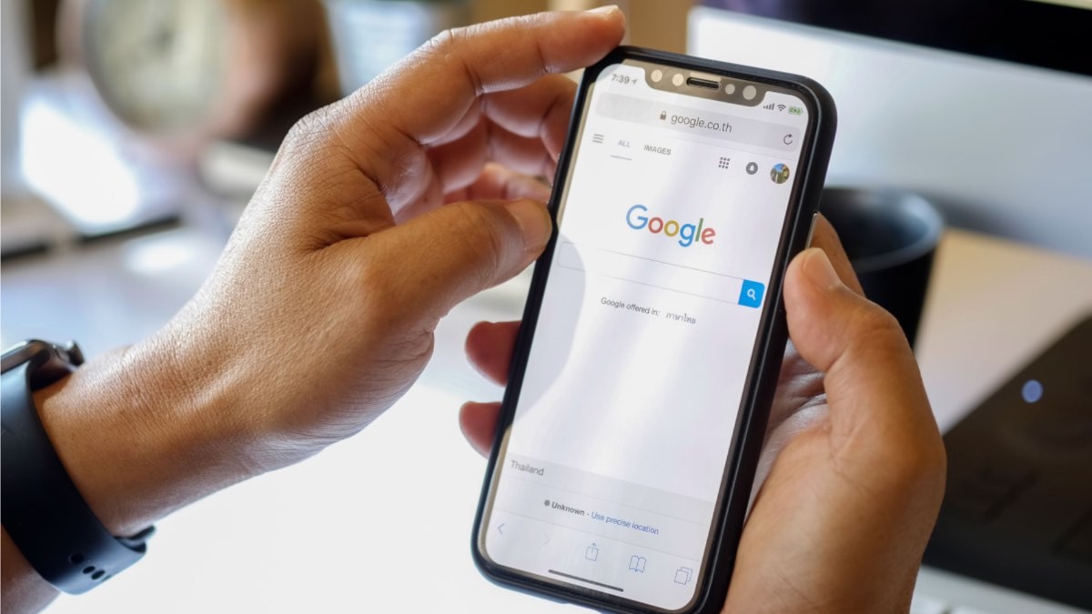 Esto es lo que tienes que hacer para que Google no te escuche por el móvil