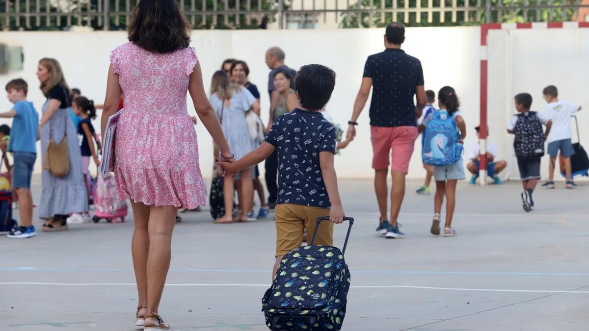 ¿Hacen puente los colegios en Andalucía para el día de la Hispanidad?
