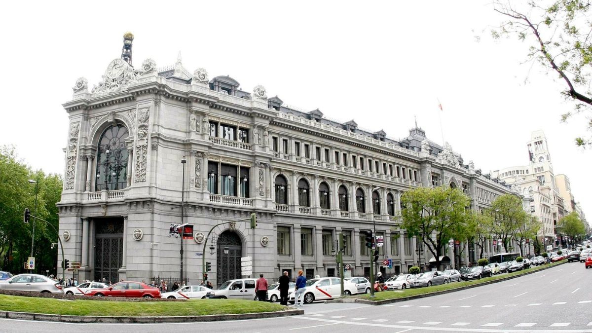 El Banco de España abre una bolsa de empleo para administrativos: sueldo de 2.500 euros