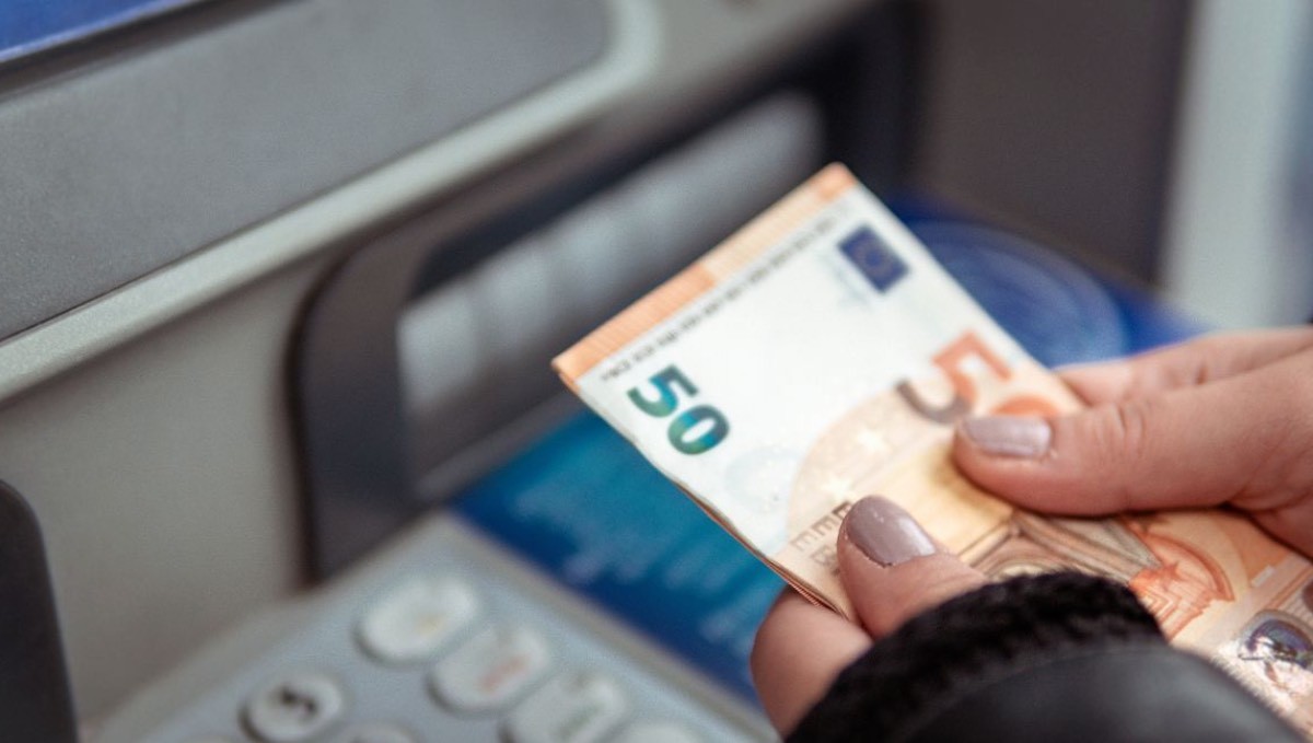 El Black Friday llega a los bancos: regalan dinero, devuelven compras y bajan comisiones