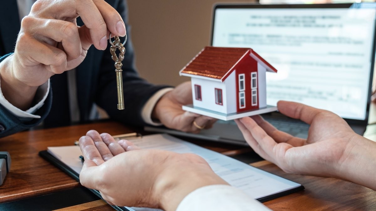 Idealista avisa de los problemas más comunes al comprar o vender una casa