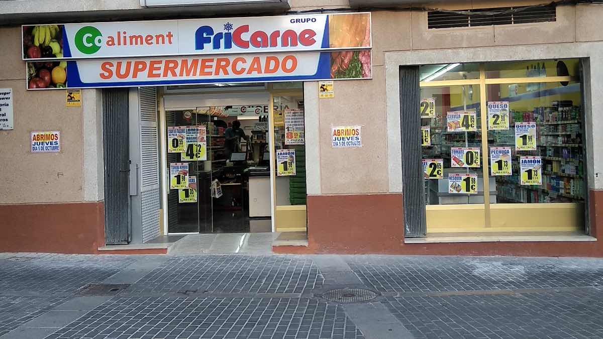 Una cadena de supermercados, a subasta: 10 tiendas con pujas iniciales por 150 euros