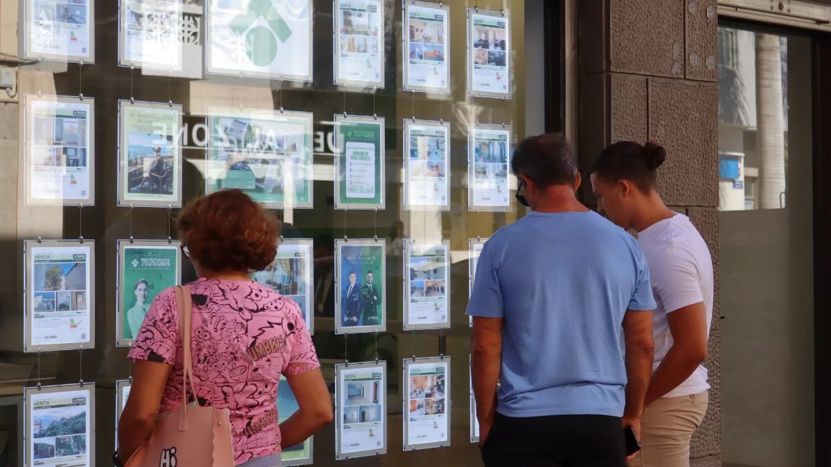 El Gobierno limitará el alquiler temporal de viviendas a estudiantes y desplazados temporales 