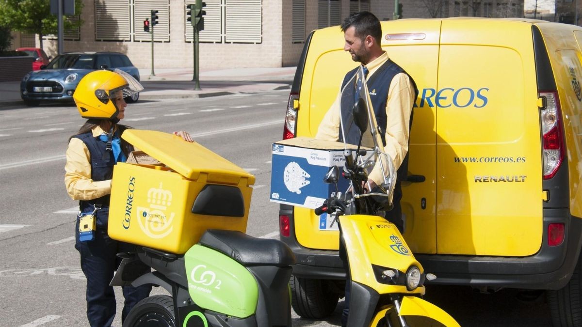 Correos ofrece trabajo fijo y sin oposición con sueldos de 29.000 euros