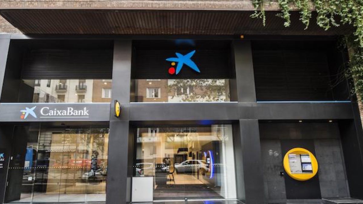 Caixabank regala un iPhone 15 Pro Max antes del 31 de diciembre: así puedes conseguirlo