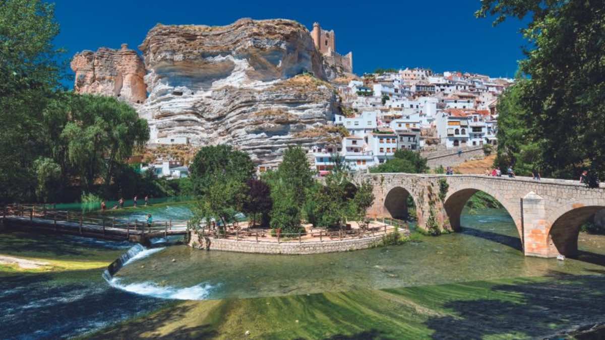Trabajo y casa gratis en este pueblo de España: cómo conseguirlo