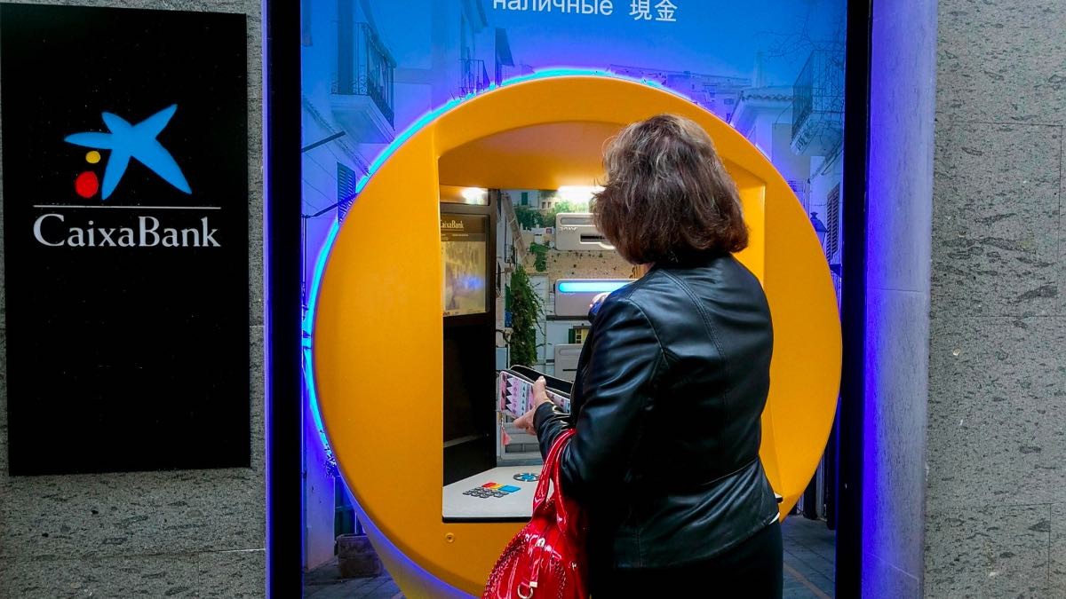 CaixaBank adelanta el pago de las pensiones a este día de enero en 2024