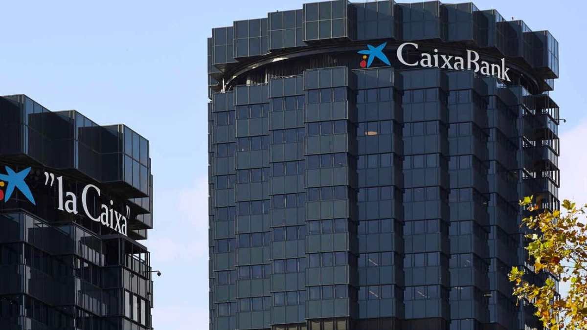 CaixaBank desahucia a este joven porque su padre no pagó la hipoteca: se queda sin casa estando en paro