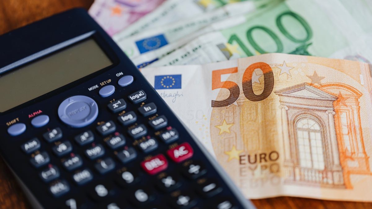 Qué complementos salariales se incluyen para calcular el SMI: ¿te pagan bien?