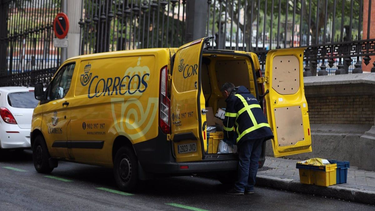 Correos oferta empleo fijo sin oposición con sueldo de hasta 29.000 euros