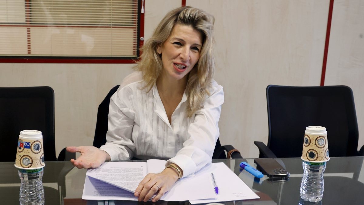 Trabajo se reúne el 8 de enero con sindicatos y patronal para subir el SMI: esto es lo que piden