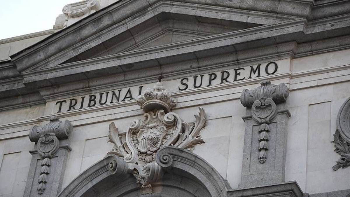 El Tribunal Supremo obliga a devolver el complemento a mínimos a un jubilado al rescatar un plan de pensiones