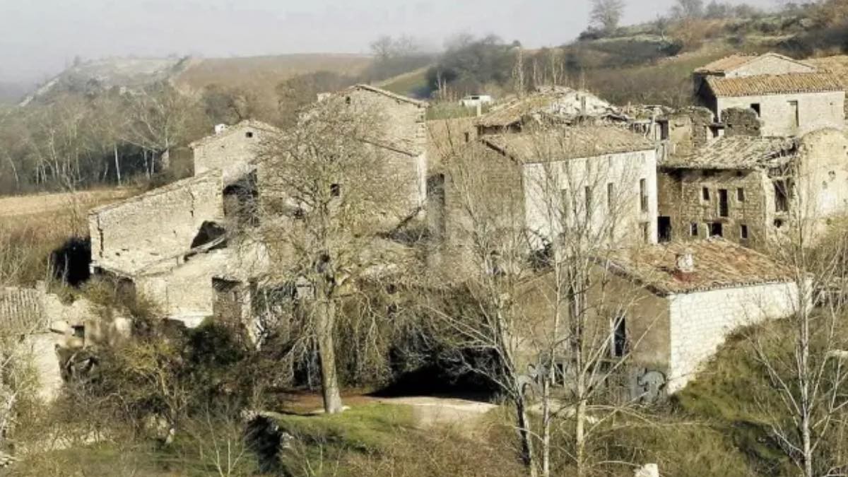 Pueblo abandonado en Burgos
