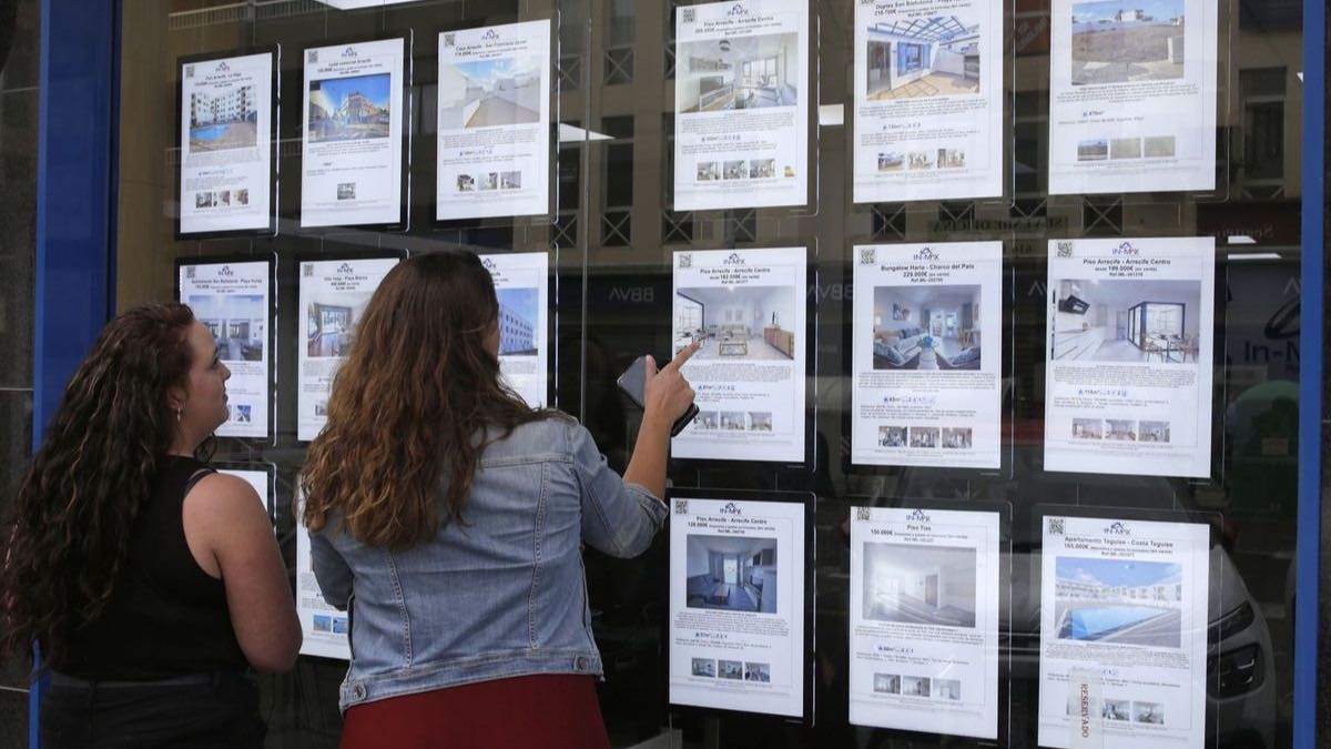 La nueva ayuda de 300 euros al mes para alquilar o comprar una vivienda: cómo pedirla