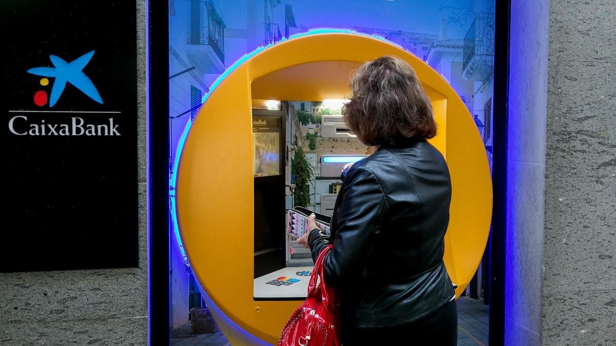 Caixabank te regala hasta 750 euros en febrero y marzo: así puedes conseguir el dinero