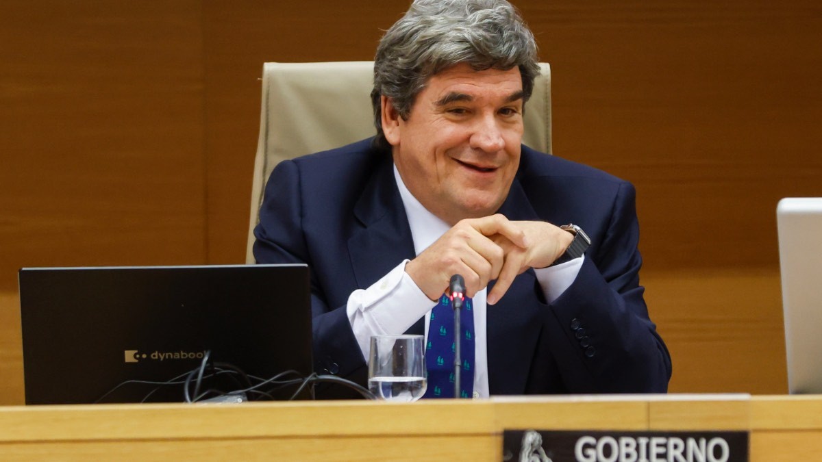 La nueva reforma de Escrivá se libra en la Administración Pública: habrá más funcionarios