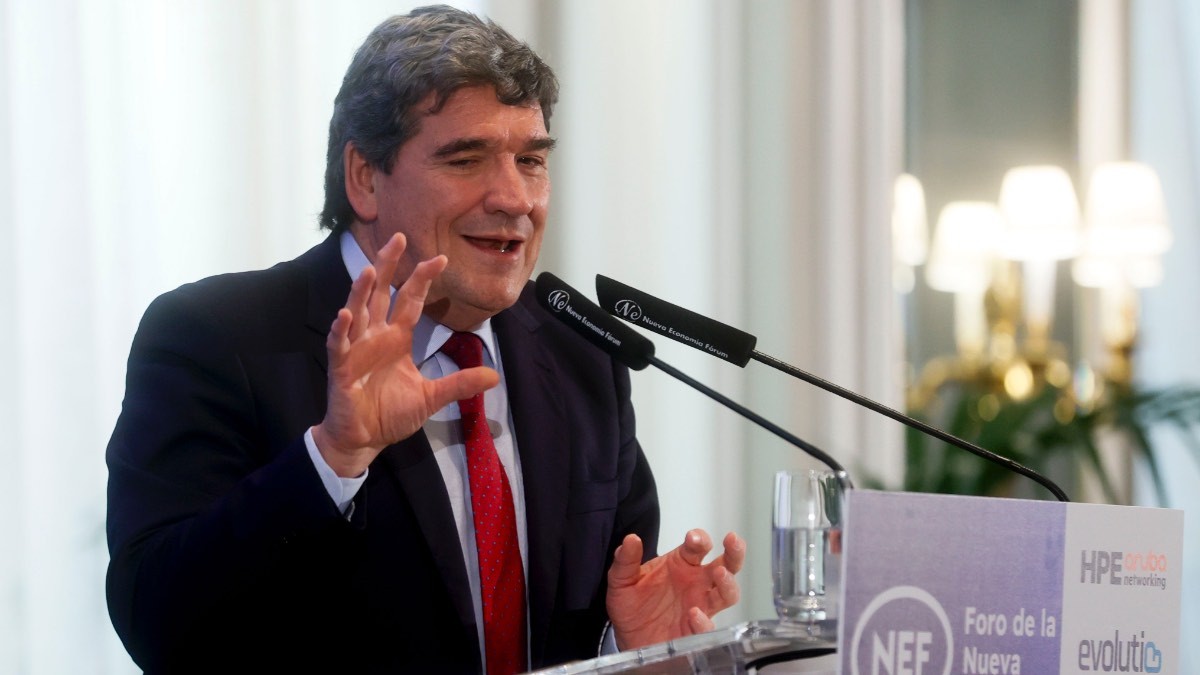 Escrivá responde a la sentencia del TJUE de los interinos: habrá que esperar