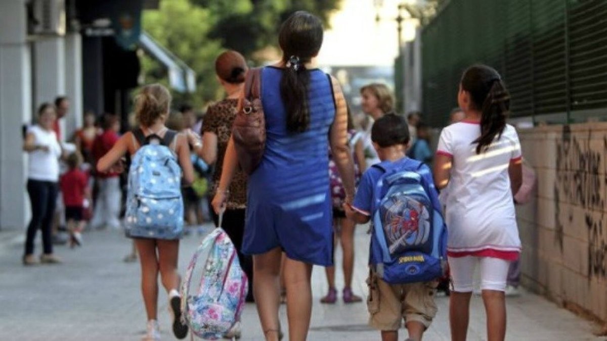Estas son las ayudas de familia numerosa que permite cobrar la Junta de Andalucía en 2024