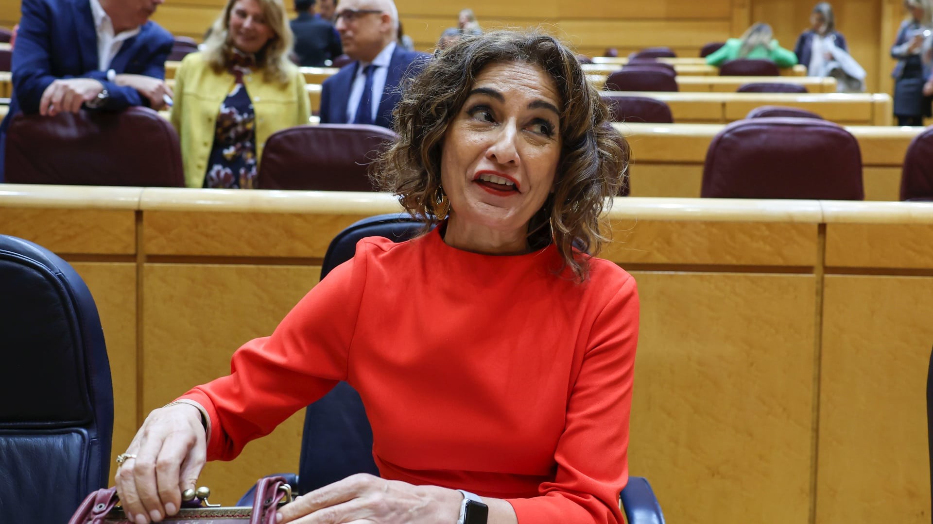 Hacienda ordena que los funcionarios reciban en la nómina de febrero la subida 0,5% y los atrasos