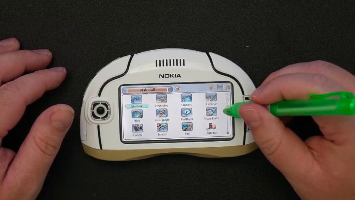 Nokia 7700