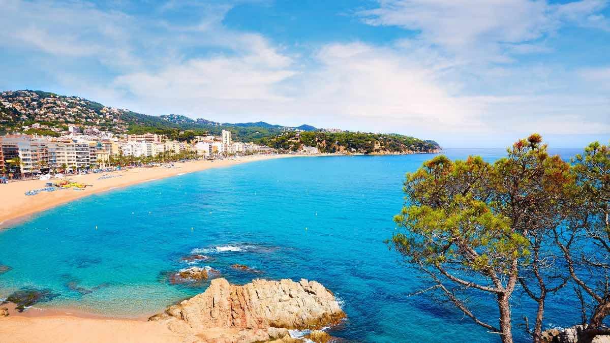 El Corte Inglés destroza al Imserso: 7 noches en la Costa Brava, con pensión completa, por 261 euros