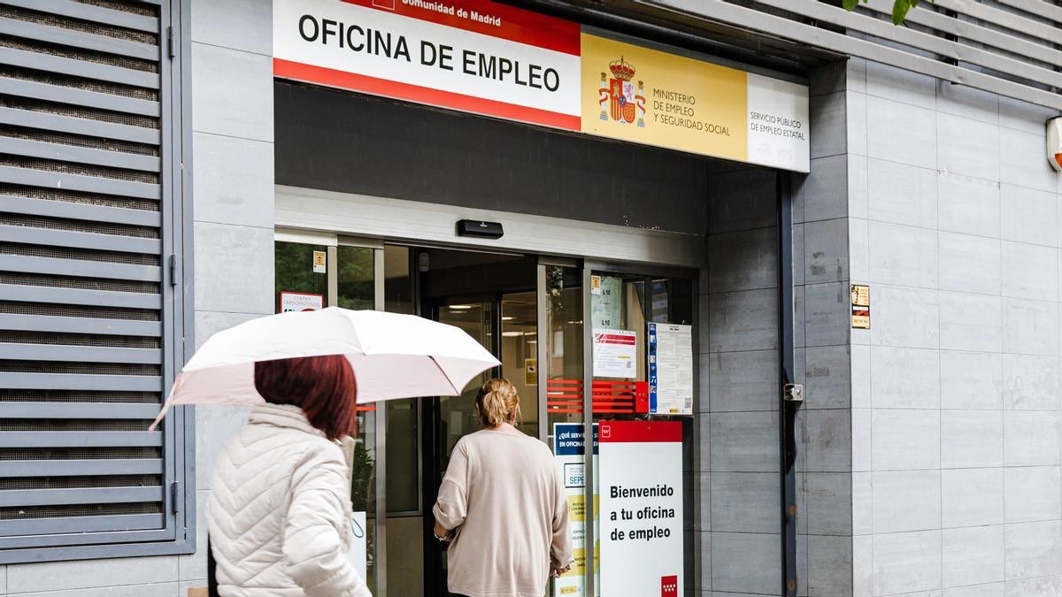 Estas son las ayudas del SEPE para los menores de 25 años