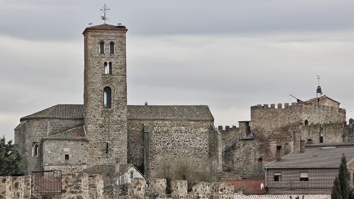 Iglesia del pueblo de Buitrago de Lozoya.